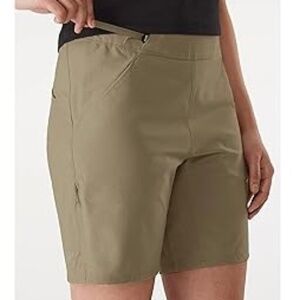 *FIRM PRICE* ARC’TERYX KONSEAL 7.5” BERMUDA STYLE CLIMBING SHORTS